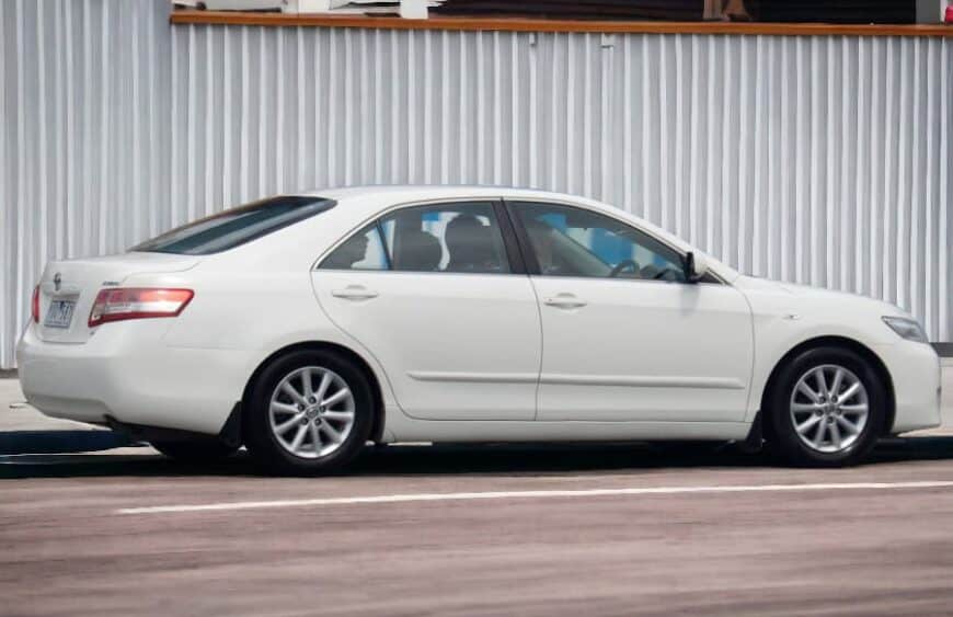 รักษาแบตเตอรี่ Toyota Camry ของคุณให้อยู่ในสภาพดี